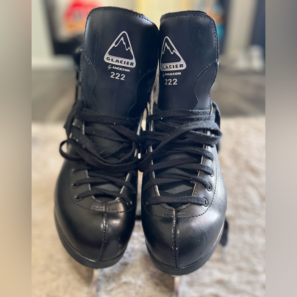 Jackson Skates